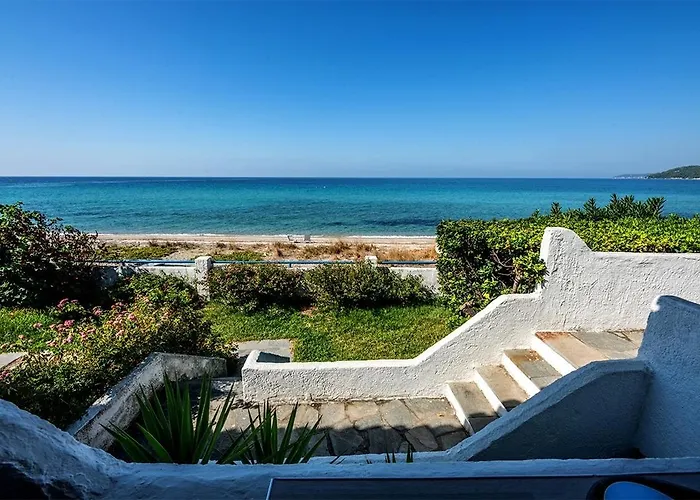 House By The Sea